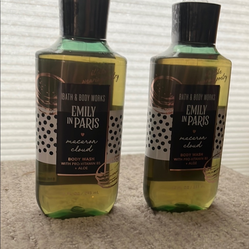 Bath & Body Works Emily in Paris Macaron Cloud Body Wash - Green